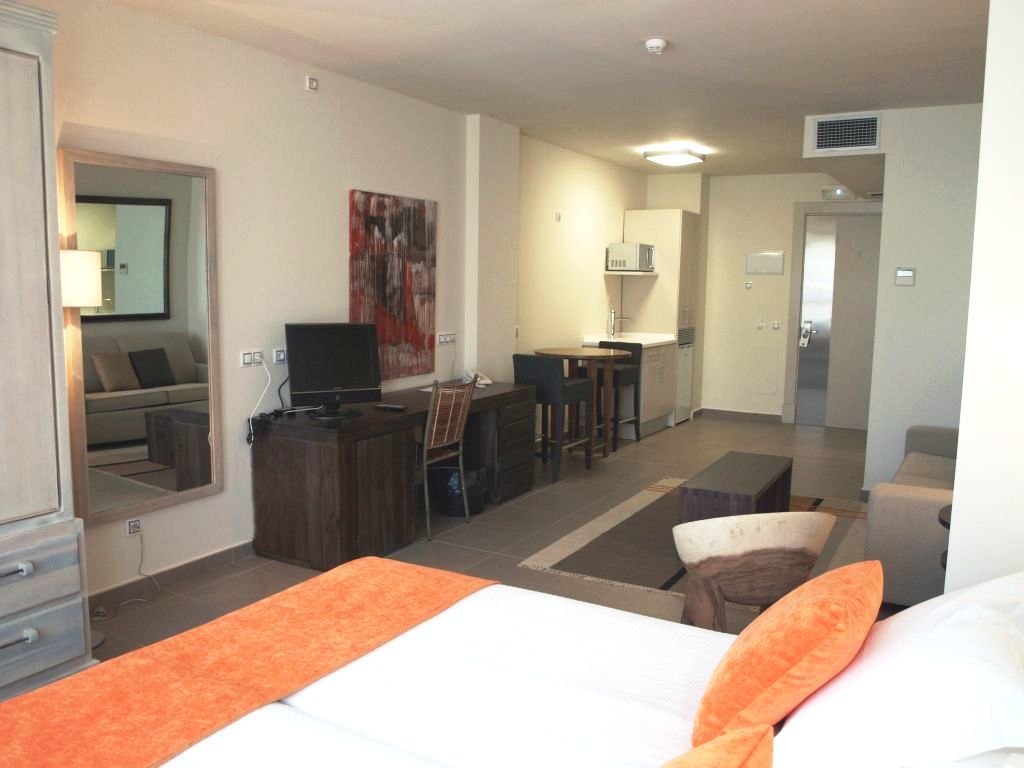 Eco Alcala Suites Madrid Værelse billede